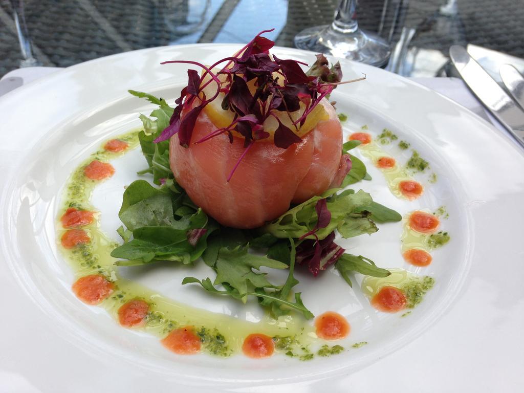 Port Na Craig Inn & Restaurant ピトロクリー エクステリア 写真